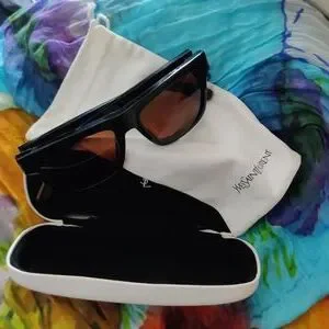 - Yves Saint Laurent BOLD 5 Sunglasses ? Yves Saint Laurent | Accessories | Yves Saint Laurent Bold 5  main image 2